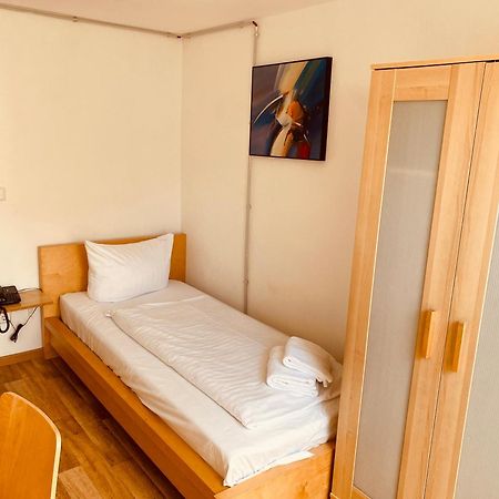 Stay Inn Central Station Франкфурт на Майн Екстериор снимка