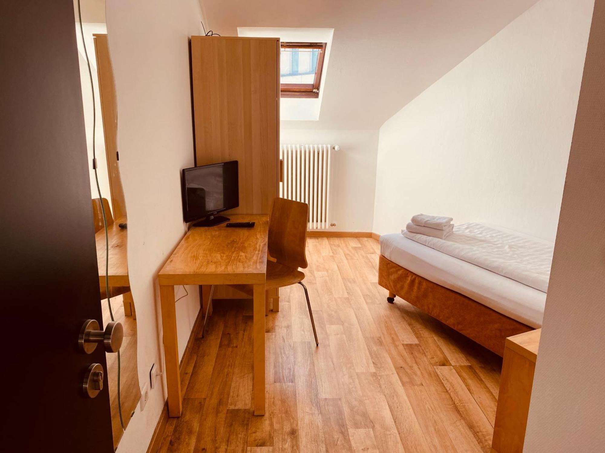 Stay Inn Central Station Франкфурт на Майн Екстериор снимка